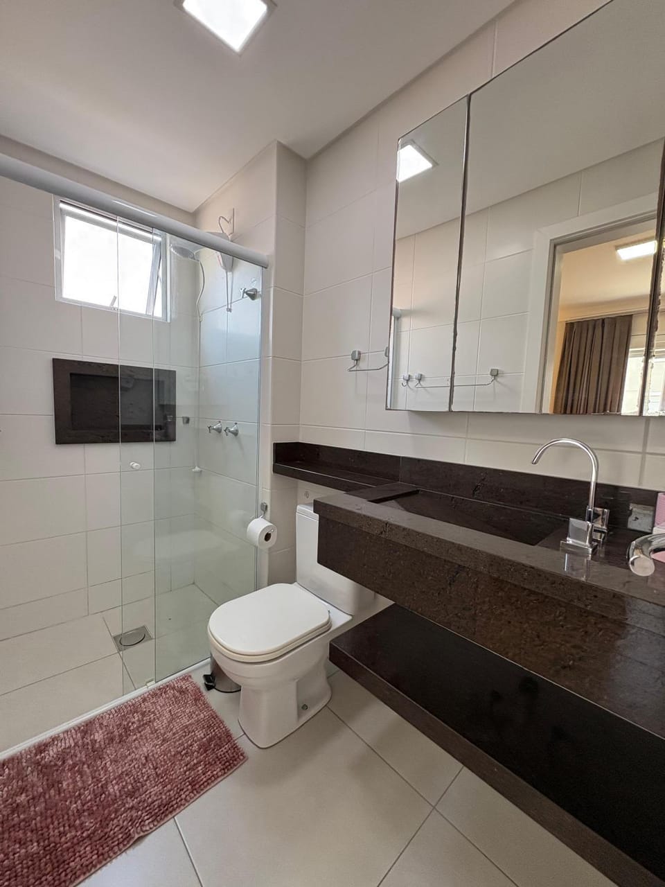 Shower, Toilet, Bathroom