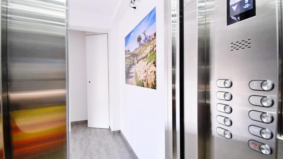 elevator