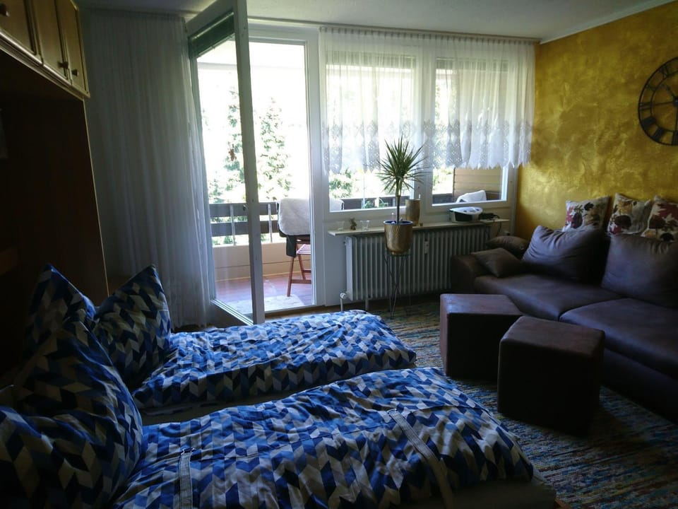 Auszeit-mit-Pool-Studio-35-qm-sehr-zentral-gelegen Apartment in Baden-Württemberg