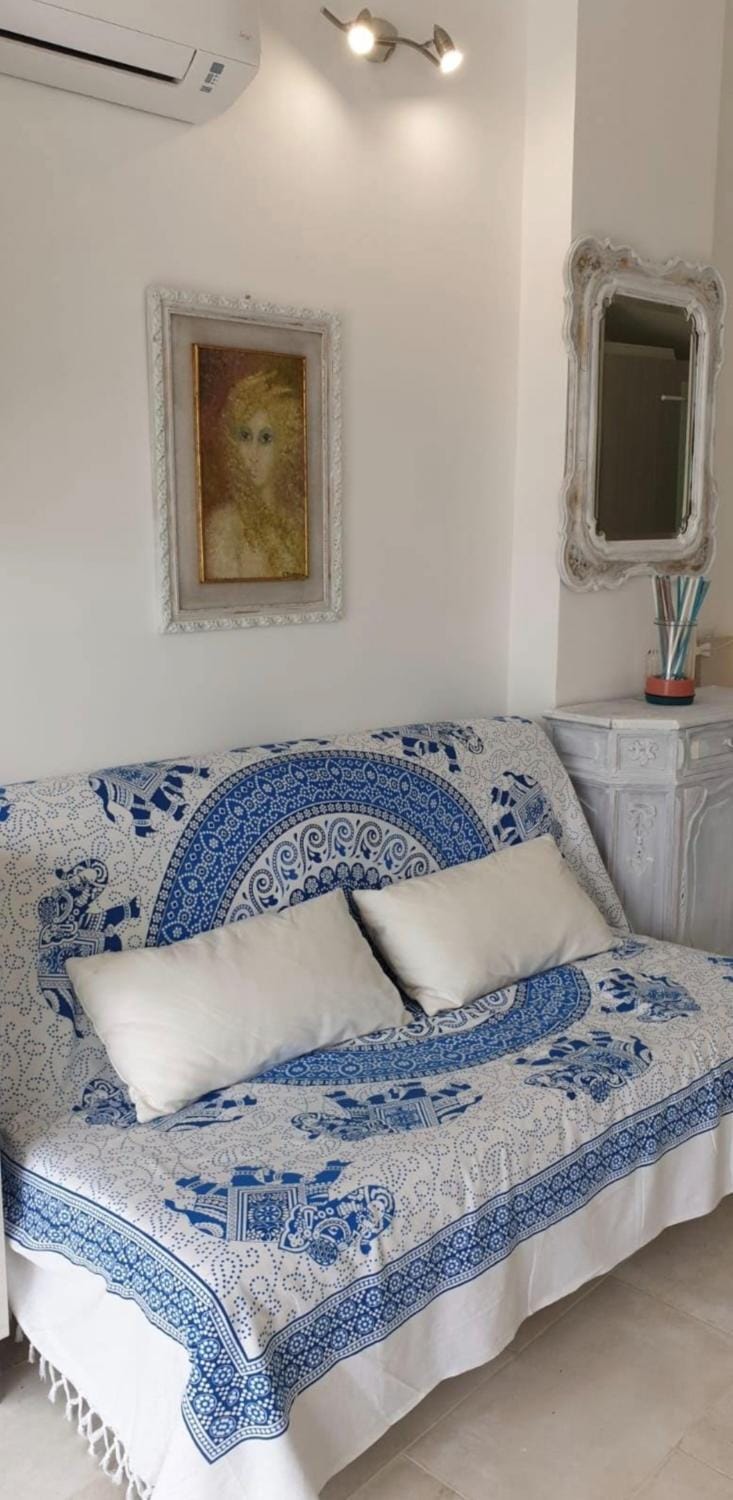 Janeta Panoramic Loft Apartment in Naxos