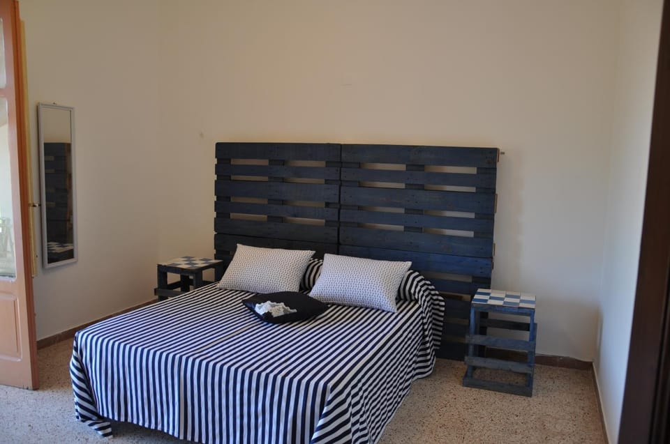 Corso's old nest a mille metri dalla spiaggia guida loca Villa in Castellammare del Golfo