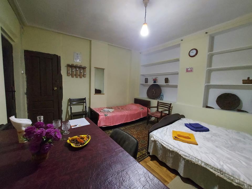 Living room, Photo of the whole room