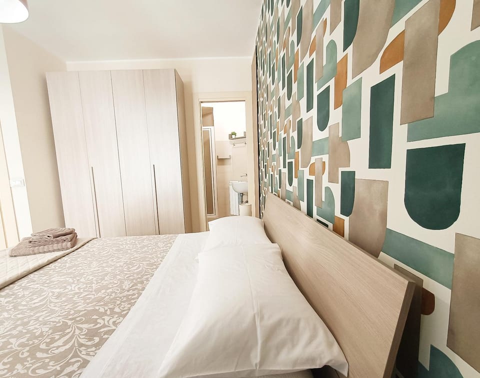 Bed, Photo of the whole room, Bedroom, wardrobe