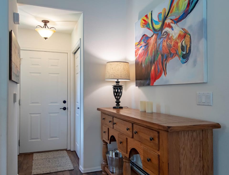Park Forest Moose Pad Townhome: Hot Tub, On Shuttle Route House in Breckenridge