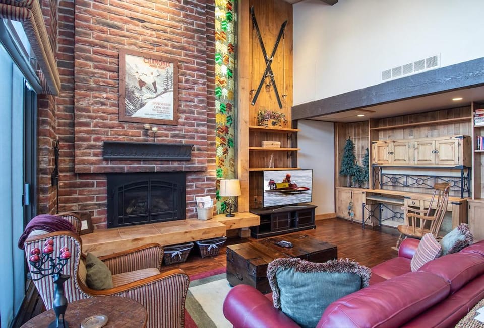 Tamarisk Slalom Condo: Walk To The Slopes/Town Apartment in Breckenridge