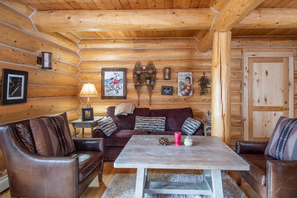 Elk Meadow Lodge: Luxury Log Home, Hot Tub House in Keystone