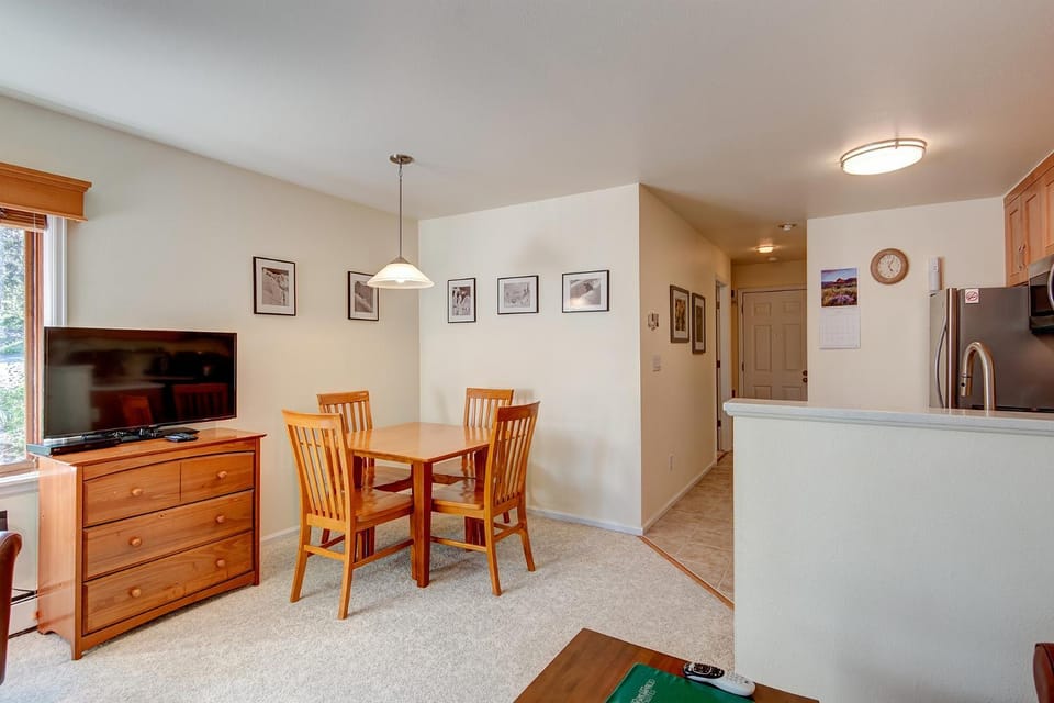 Wildwood Suites Black Bear Condo: Ski-in, Downtown Breck Apartment in Breckenridge