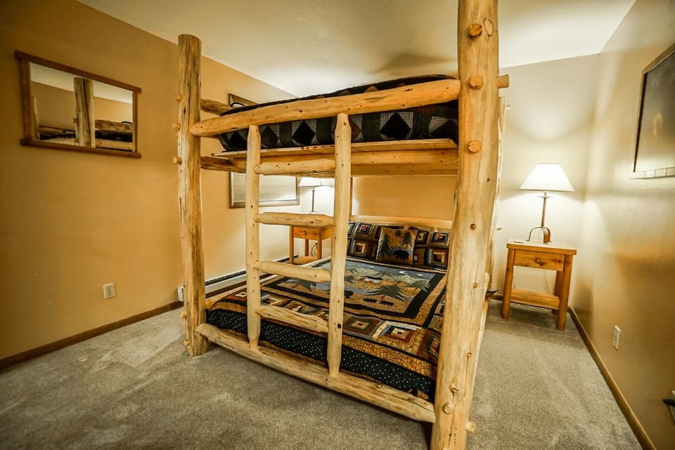 Park Place Longs Peak Condo: Easy Access To Main St, Lifts Apartment in Breckenridge