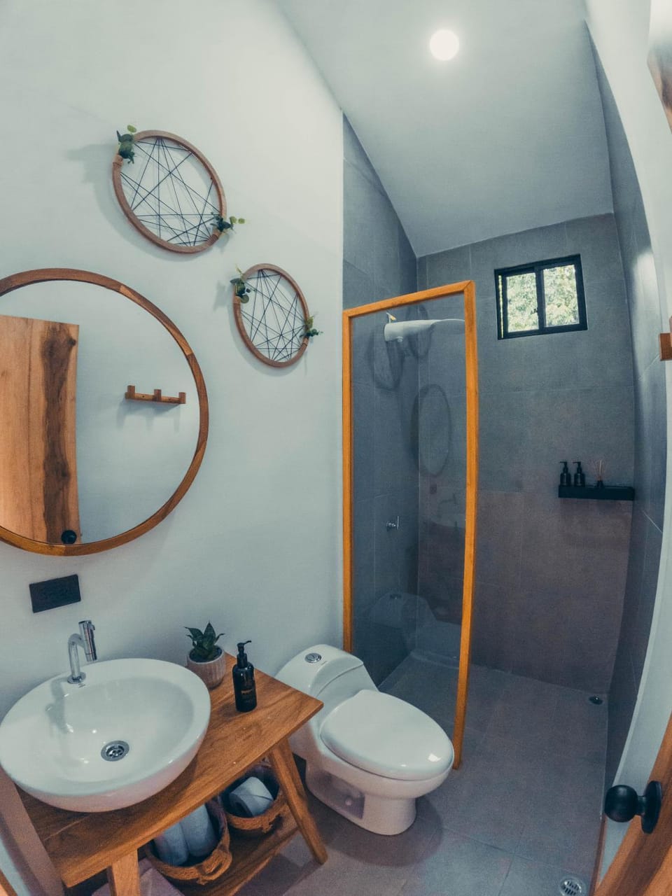 Shower, Toilet, Bathroom