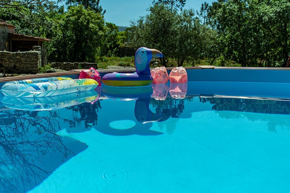 Summer, Garden, View (from property/room), Diving, Swimming pool, children