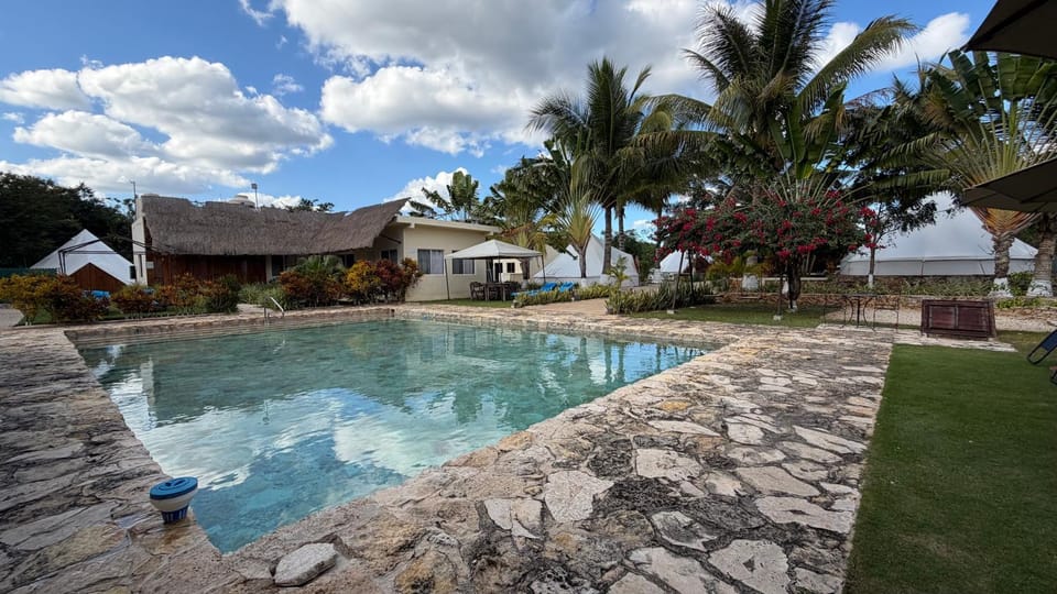 Swimming pool