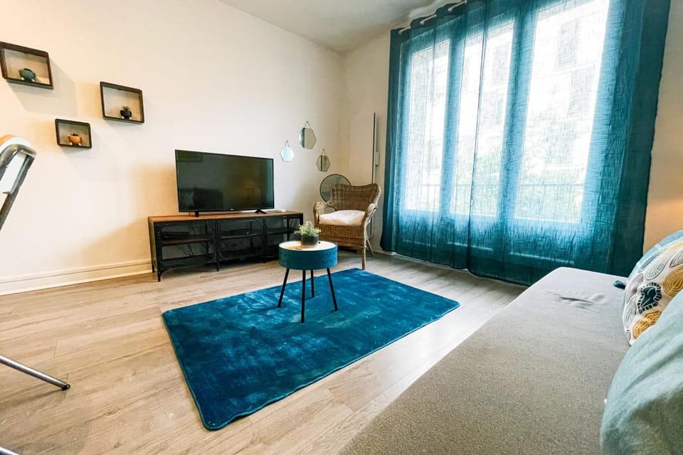 #D5 Blue Lagoon T3 Sleeps 6 Caserne de Bonne Apartment in Grenoble
