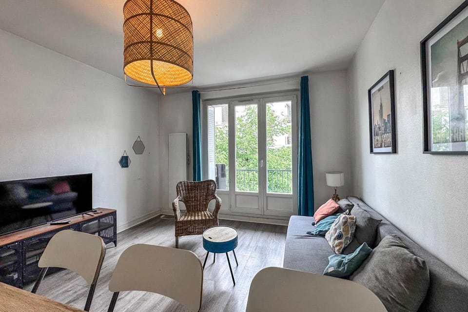 #D5 The Blue Marceau Apartment in Grenoble