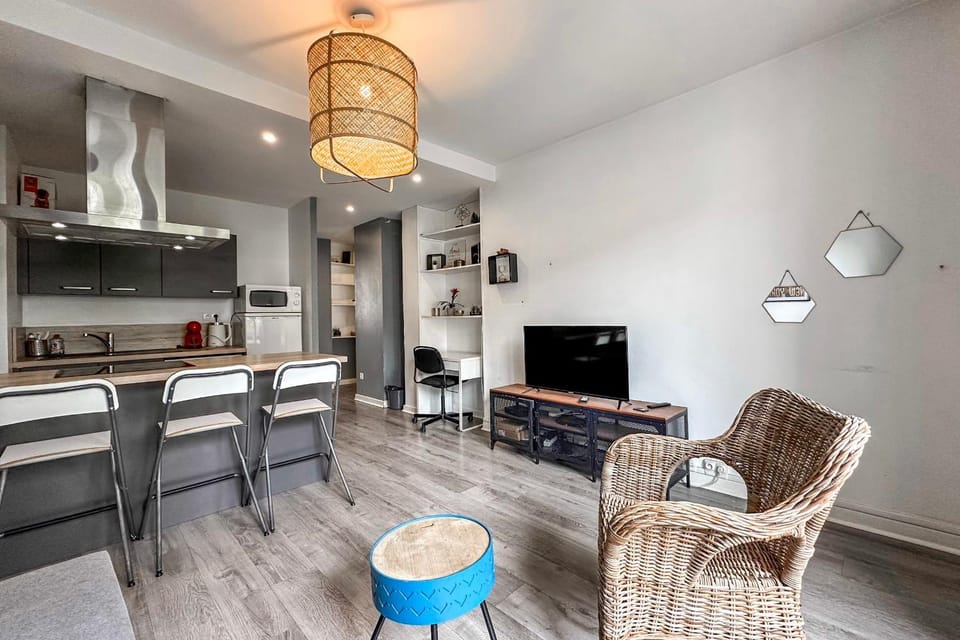 #D5 The Blue Marceau Apartment in Grenoble