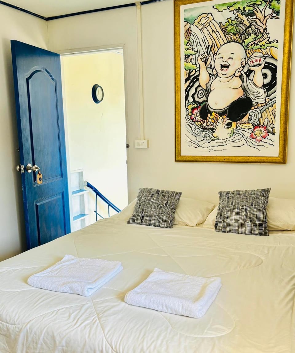 MontView Koh Chang Hostel in Ko Chang