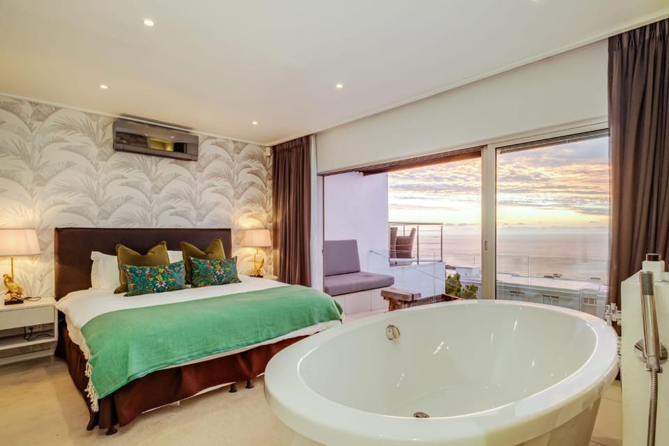 Bed, Bedroom, Bath