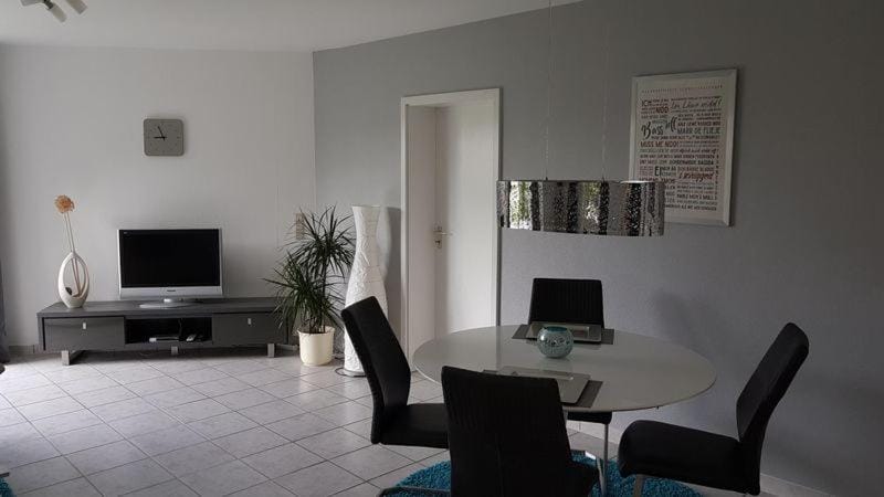 TV and multimedia, Dining area