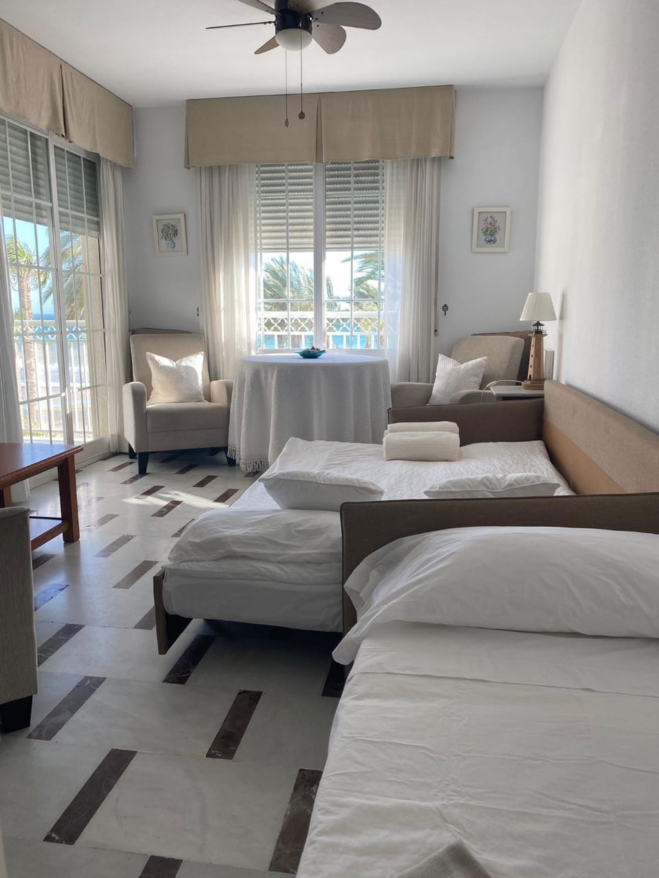 Apartamento en Primera Linea Apartment in La Herradura