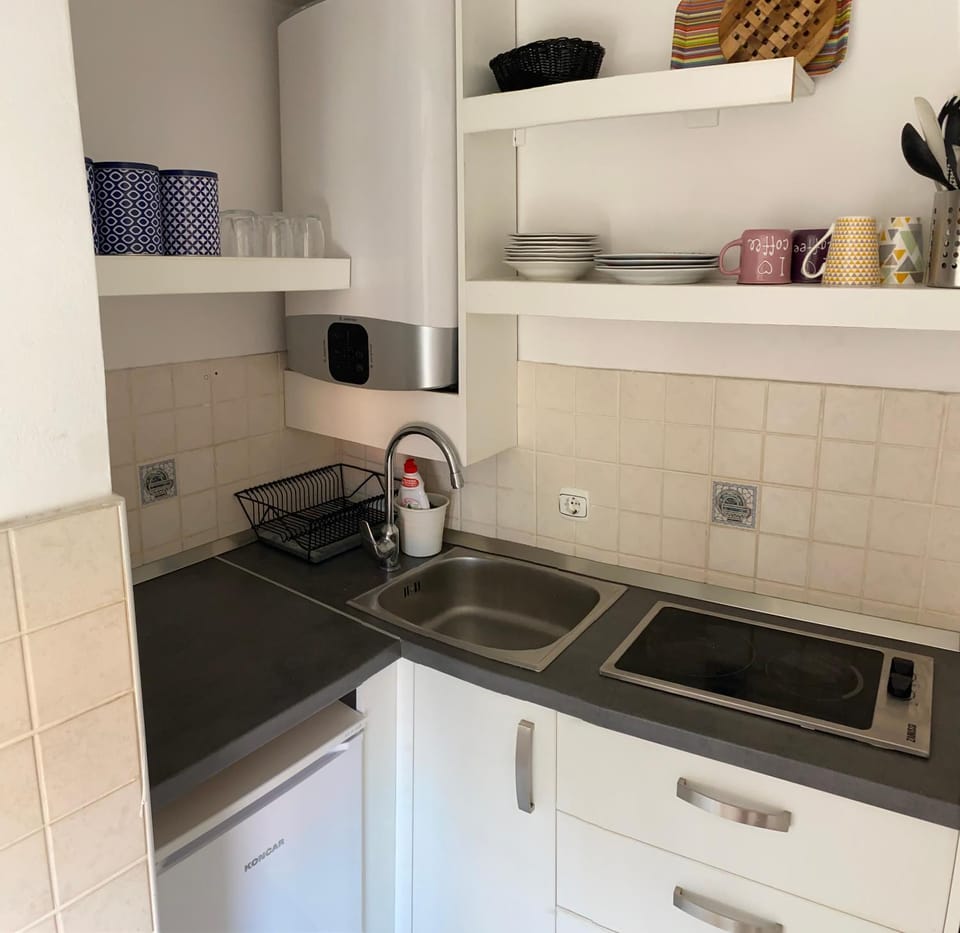 Coffee/tea facilities, Kitchen or kitchenette