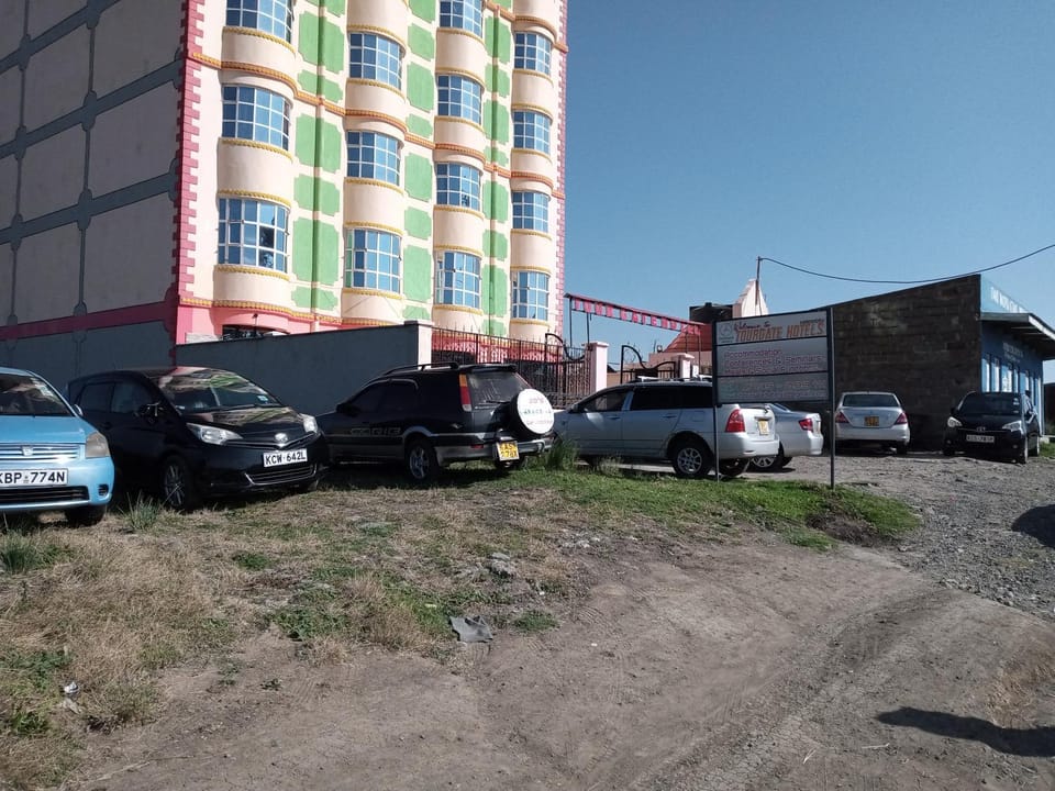 Property building, Day, Parking