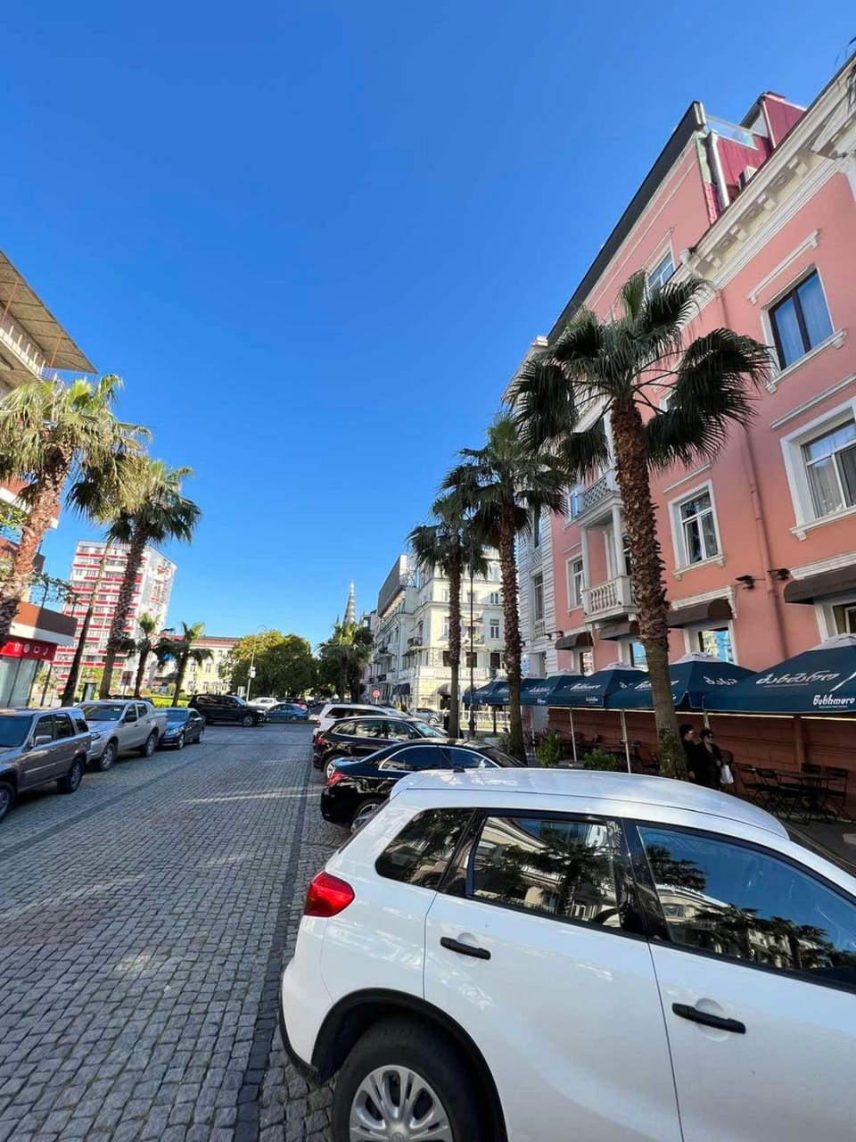 Neighbourhood, Street view