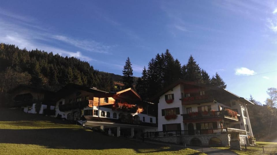 Bauernhof Tuxerschafer Bed and Breakfast in Tyrol