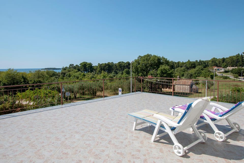 Neighbourhood, Balcony/Terrace, Sea view