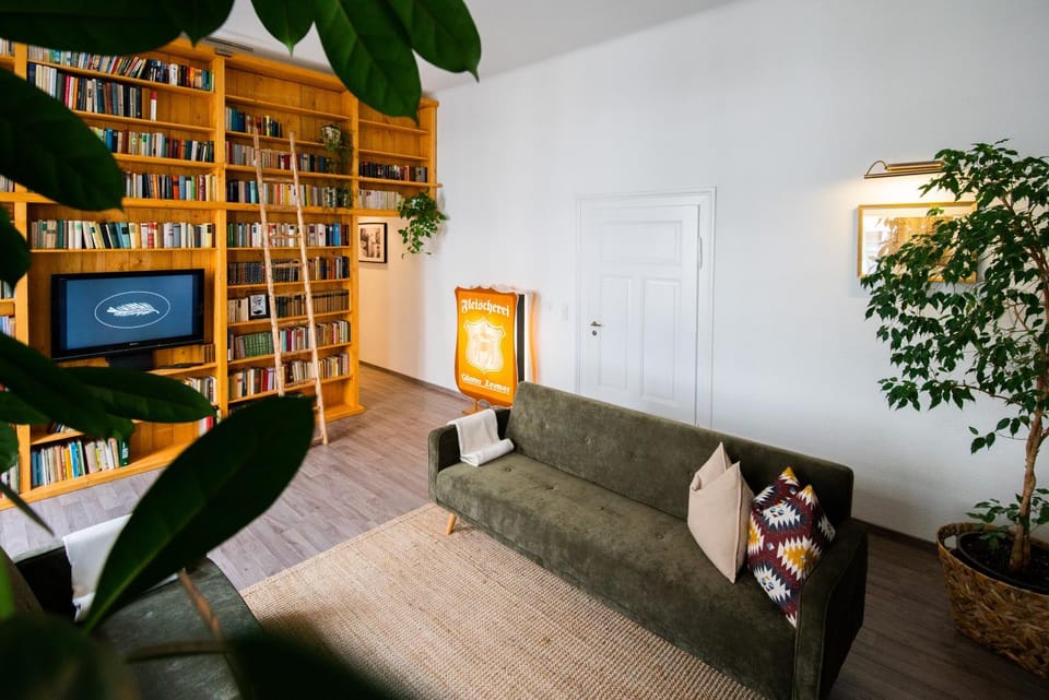 Library, Seating area