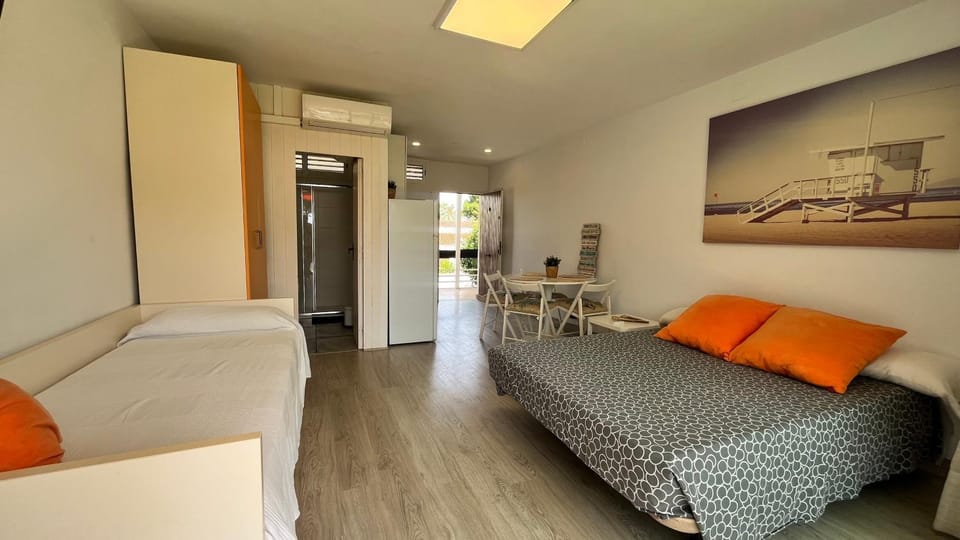 Residencia Beach Bed and Breakfast in Cambrils