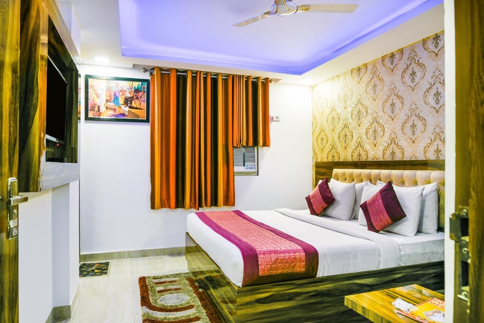Bed, Photo of the whole room, Bedroom, bunk bed