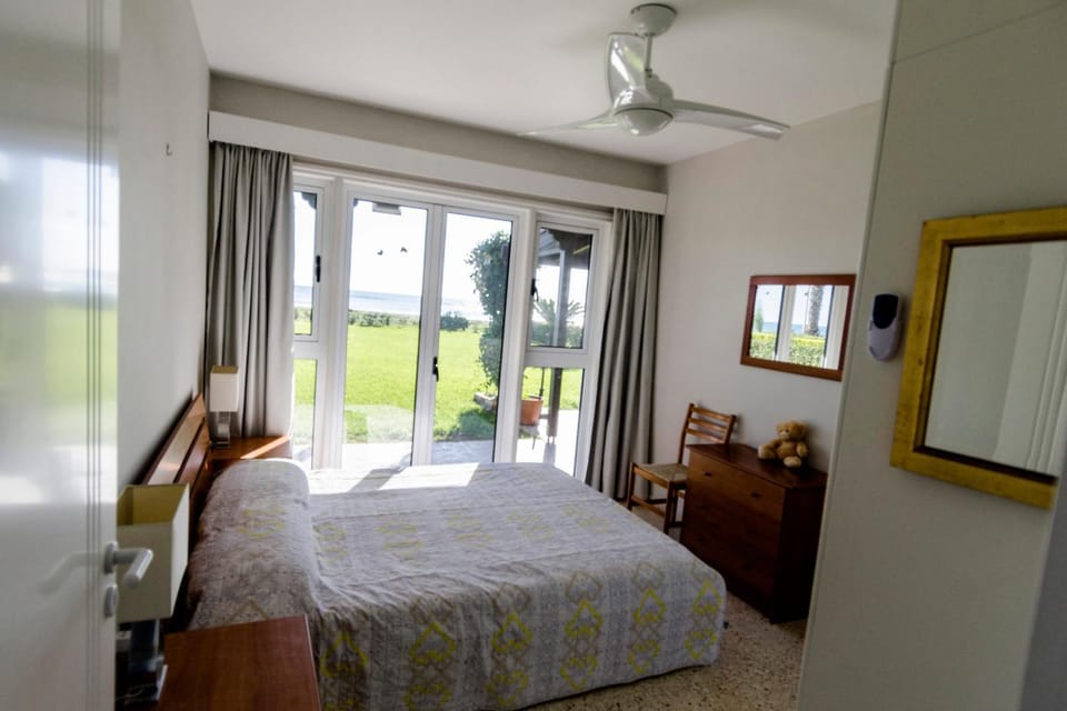 Blue Bay Beach House House in Larnaca