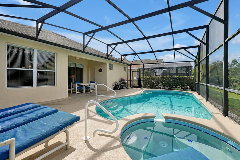Patio, Pool view, Swimming pool, sunbed