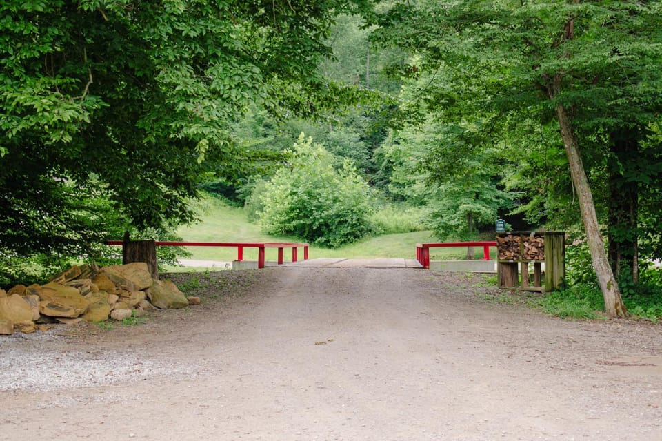 Facade/entrance, Natural landscape, Fishing, Fishing, Horse-riding, Horse-riding, Hiking