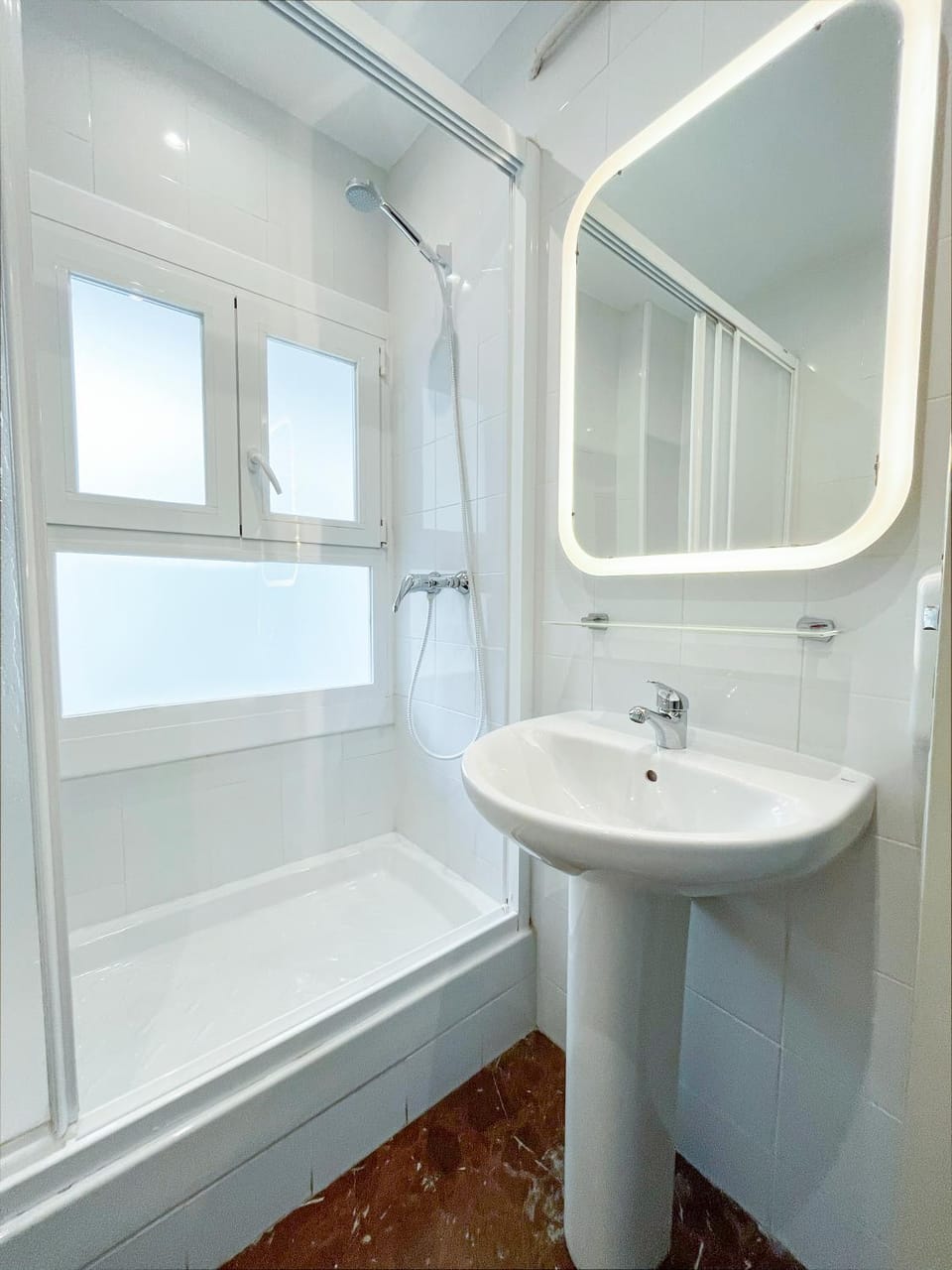 Shower, Bathroom, Bath, towels