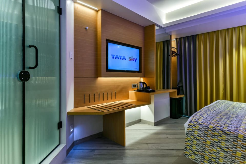 Bed, TV and multimedia