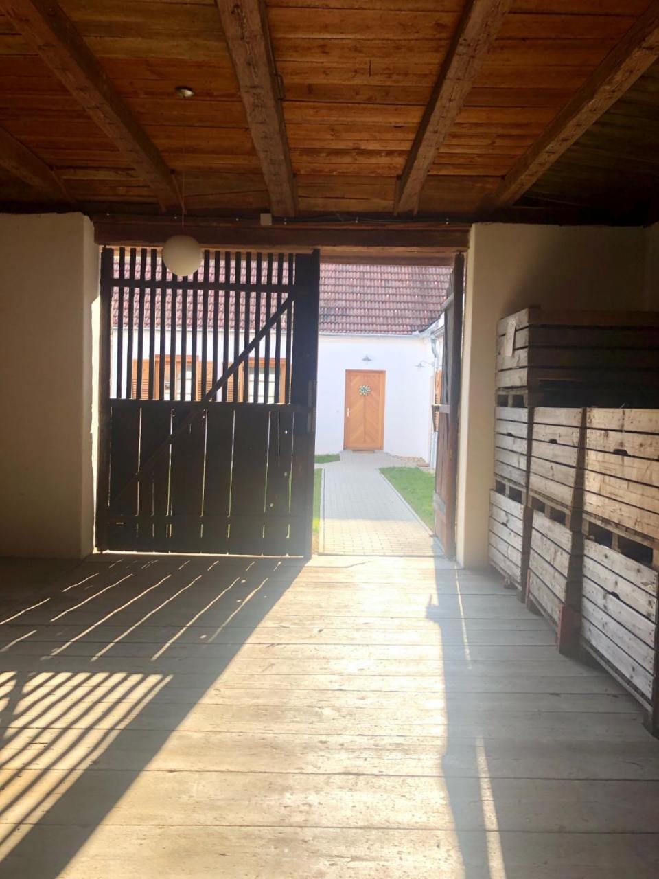 Facade/entrance