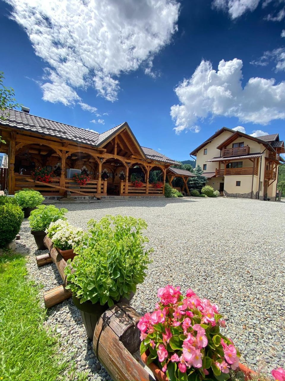 Garden, Inner courtyard view, Parking