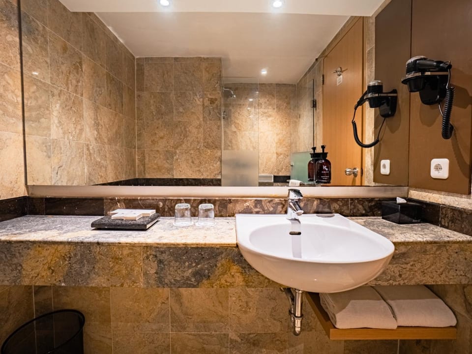Hotel KIMAYA Slipi Jakarta By HARRIS Hotel in Jakarta