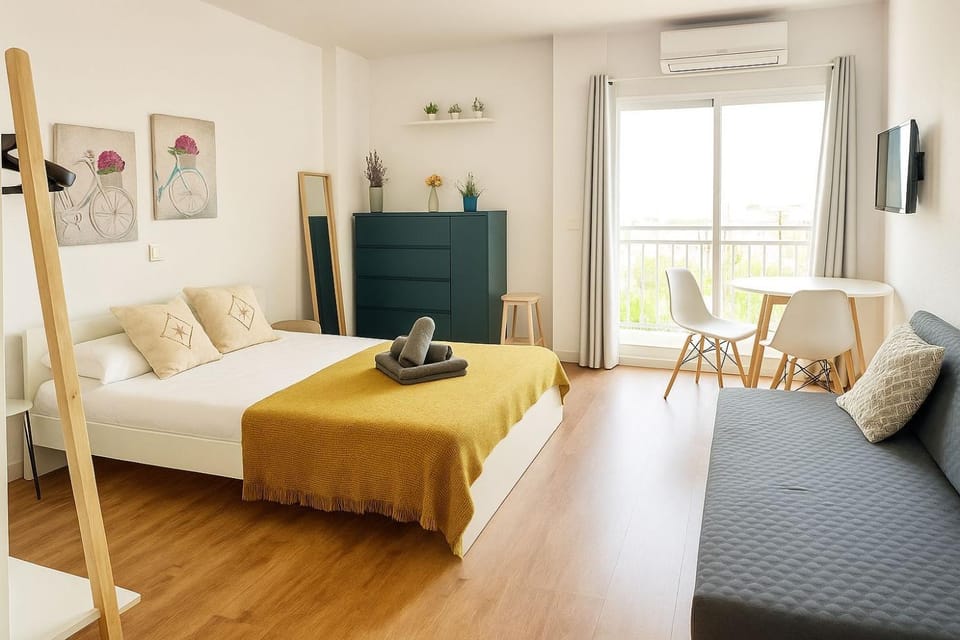 Bed, Photo of the whole room