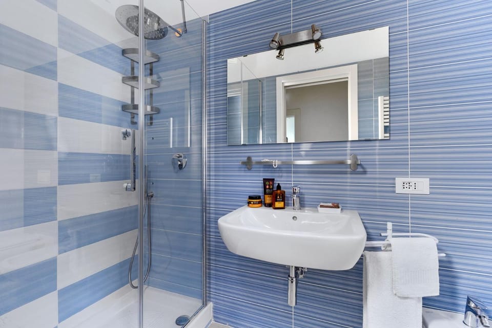 Bathroom, Bathroom