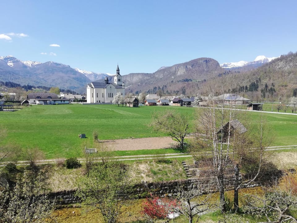Garden view, Mountain view, River view, Quiet street view