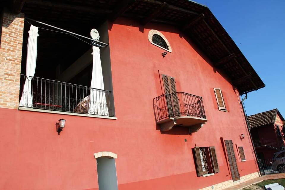 Property building, Internal: Not applicable to any particular room
