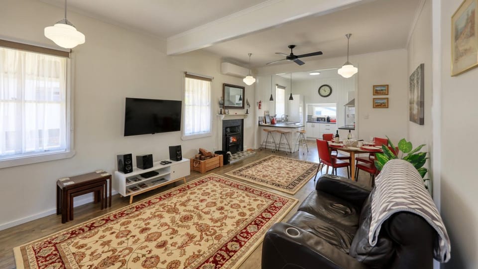 Lounge or bar