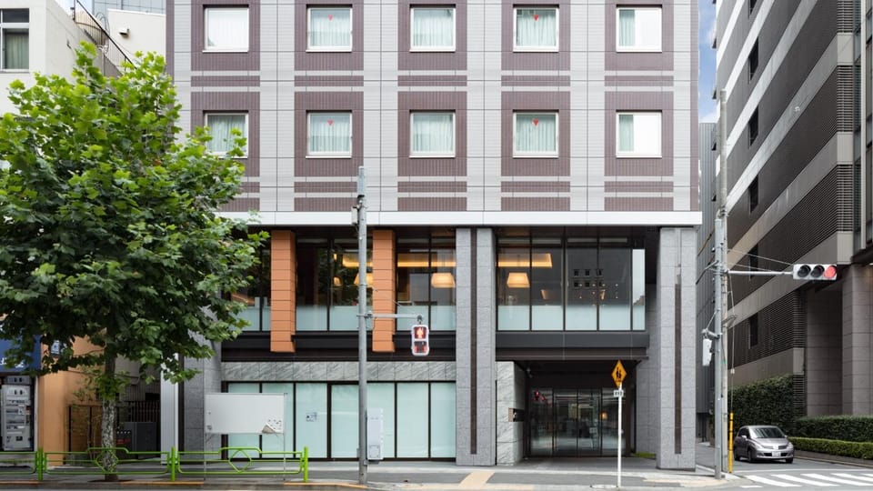 Property building, Day
