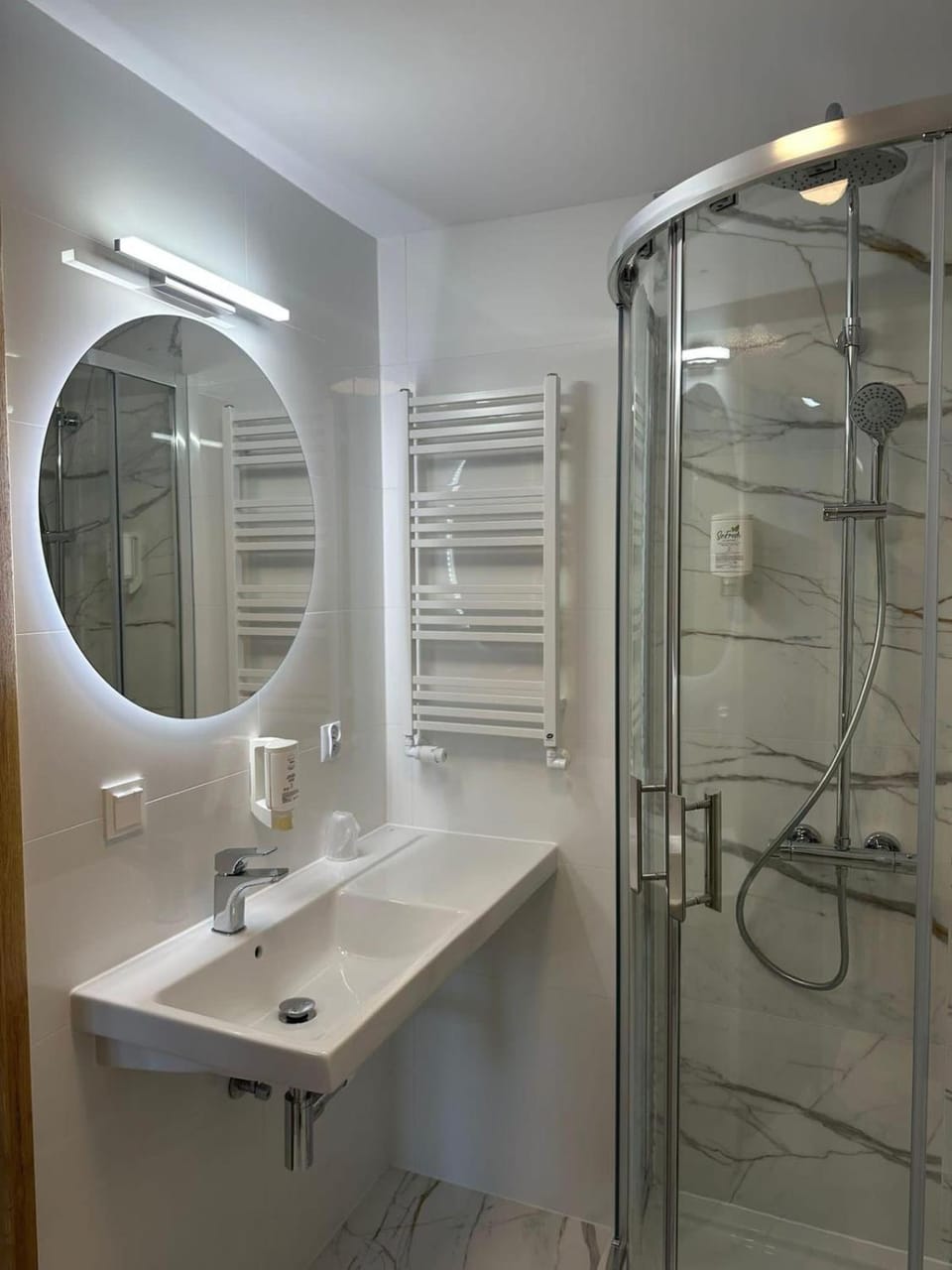 Shower, Bathroom