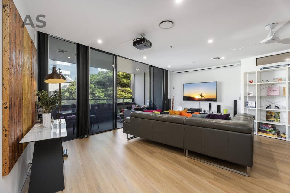 TV and multimedia, Balcony/Terrace, Living room
