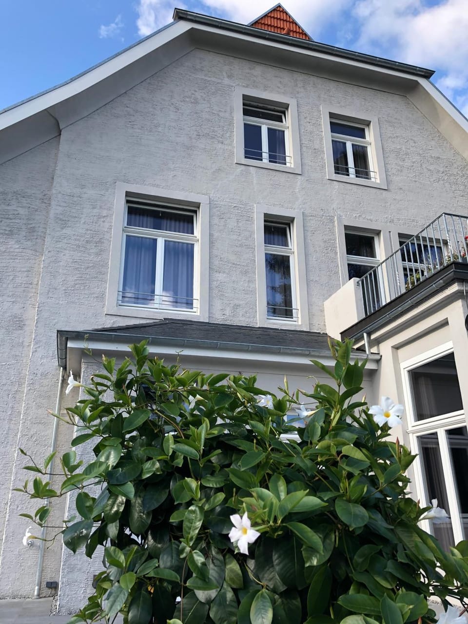 Property building, Facade/entrance