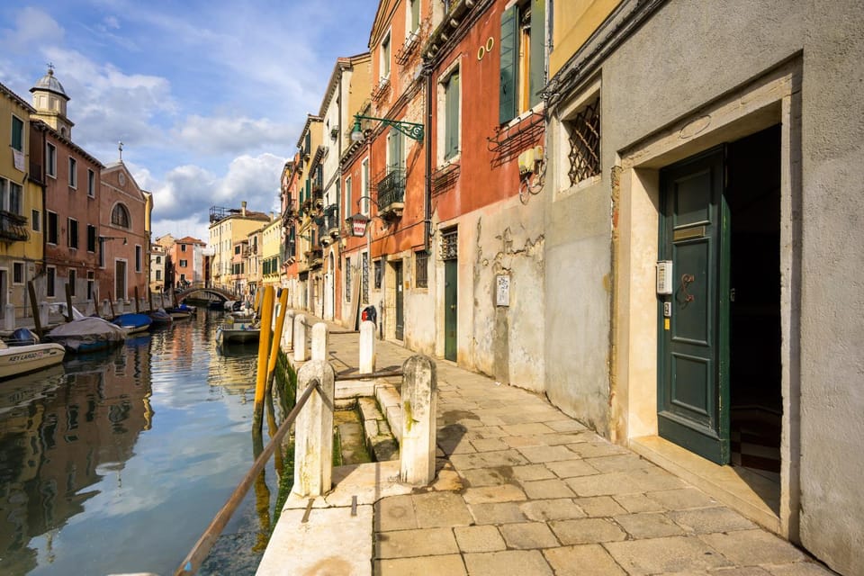 City view, Street view