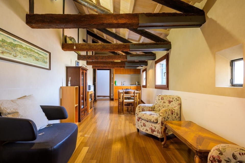 Kitchen or kitchenette, Living room, Dining area