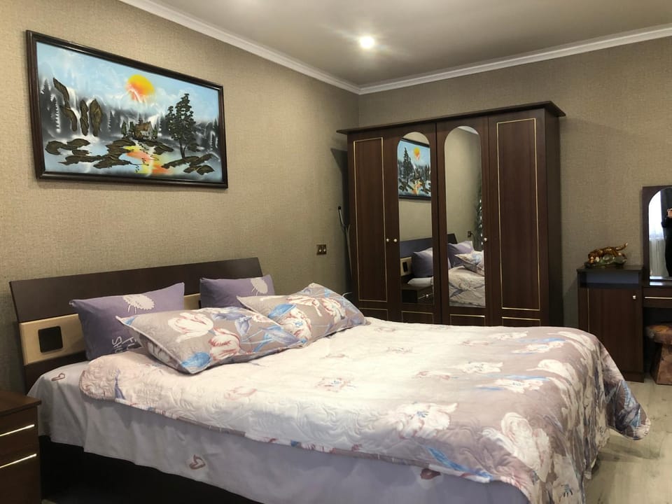 Квартира Льотне містечко Apartment in Ukraine
